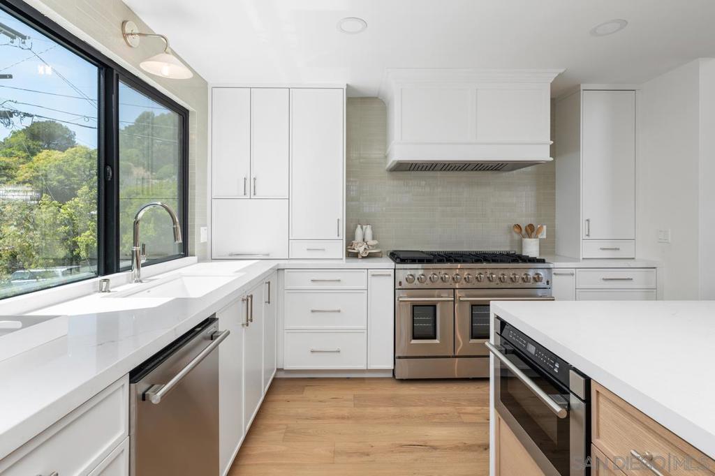 1897 Malden St - photo 12