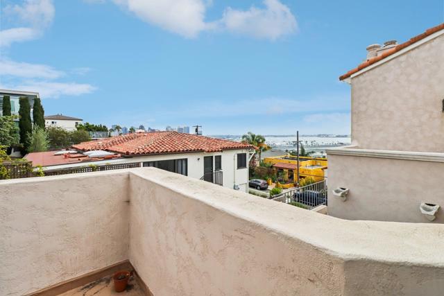 1295 W Redwood St, San Diego CA: https://media.crmls.org/mediaz/61d665d8-415e-4891-a8ff-45103c73f7e4.jpg