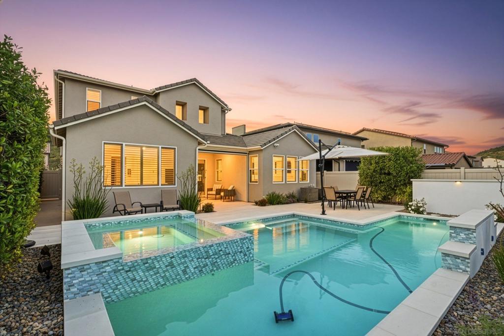 888 Cayley Ave - photo 3