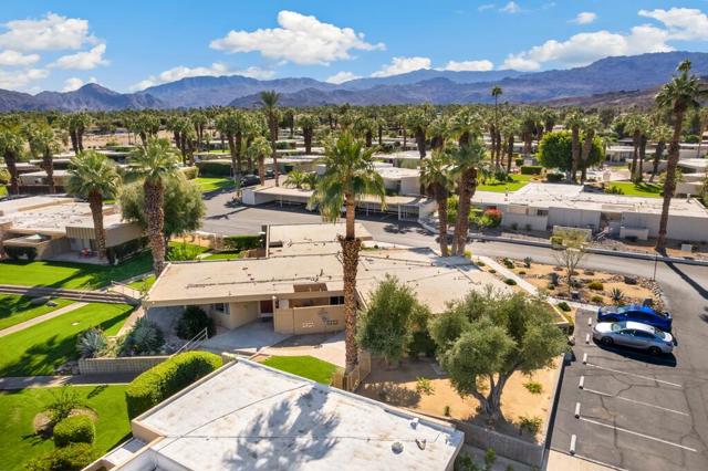 152 Sandpiper Street, Palm Desert CA: https://media.crmls.org/mediaz/61d6e579-2693-41a3-b4cd-057f212b70ce.jpg