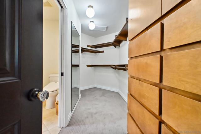 1830 Lisa Terrace, El Cajon CA: https://media.crmls.org/mediaz/61d8ad99-2917-460e-8b2e-87b1e97e80c6.jpg