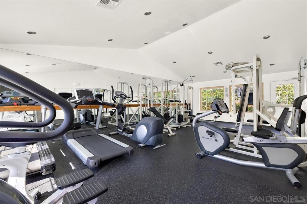 10353 Azuaga St - photo 12