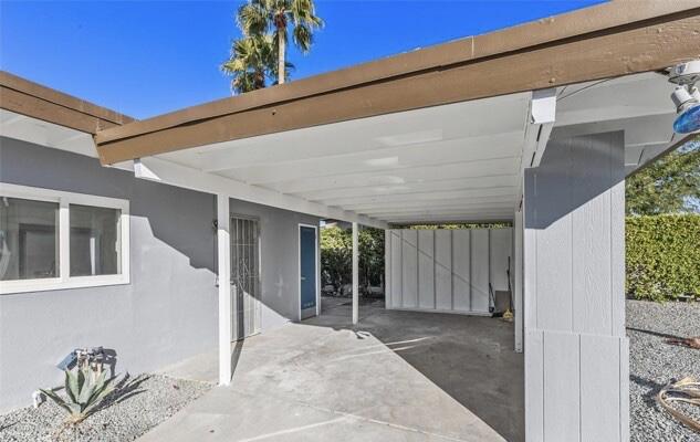 715 N Sunrise Way, Palm Springs CA: https://media.crmls.org/mediaz/61d9bd84-ea3c-4f60-bd25-942e0b5c68ae.jpg