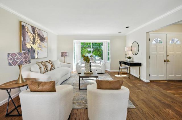 4957 New Compton Court, San Jose CA: https://media.crmls.org/mediaz/61d9c6d6-703c-4675-b888-fa403adea9e9.jpg