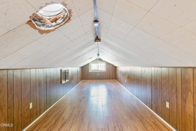 1015 Nolden Street, Highland Park CA: https://media.crmls.org/mediaz/61d9f2ba-75a4-4ff5-8d18-301c08e20623.jpg