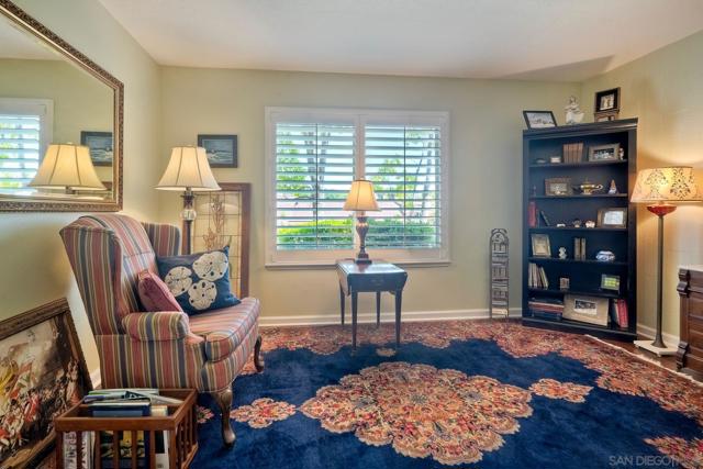 17476 Plaza Cerado, San Diego CA: https://media.crmls.org/mediaz/61da25a0-7bff-403d-9e4c-980cc581805b.jpg