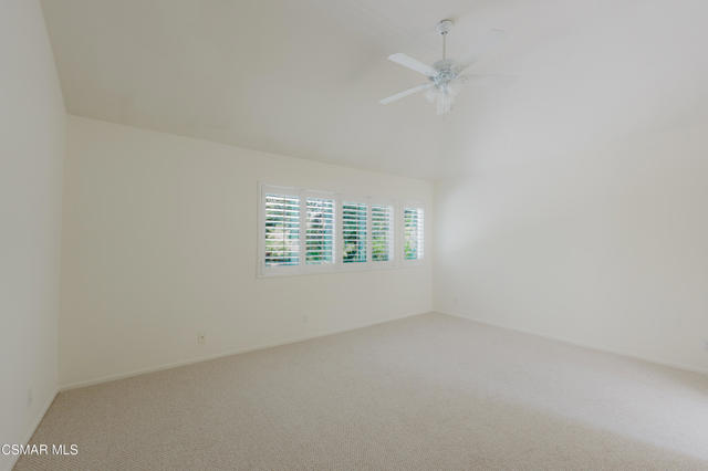 4540 Road Mill Valley Road, Moorpark CA: https://media.crmls.org/mediaz/61da8671-b4ff-43f9-aaf1-ddabb499be4e.jpg