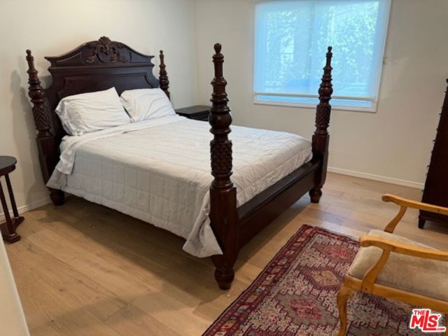 24942 Vista Verenda, Woodland Hills CA: https://media.crmls.org/mediaz/61dd7edc-af01-4e3c-9779-779f477c996b.jpg