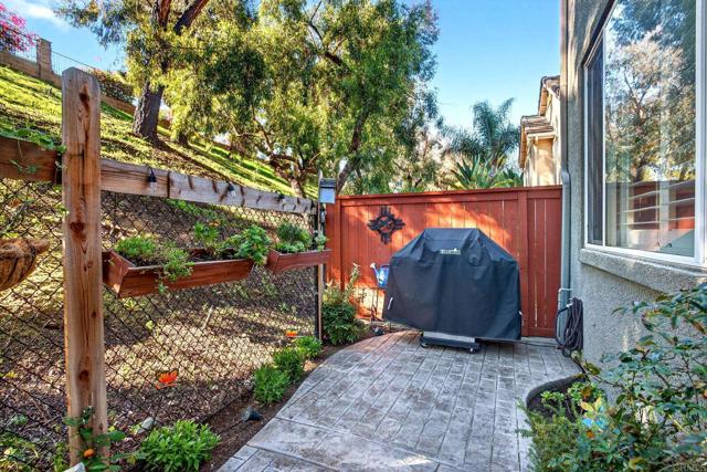 Detail Gallery Image 36 of 62 For 5531 Foxtail Loop, Carlsbad,  CA 92010 - 3 Beds | 2/1 Baths