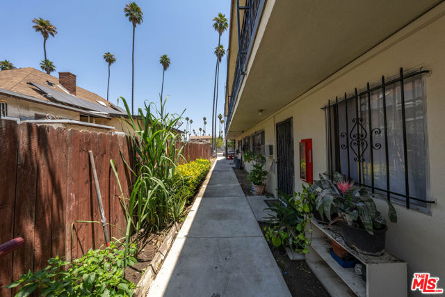 Image 3 of 11 For 3719 Rosemead Avenue