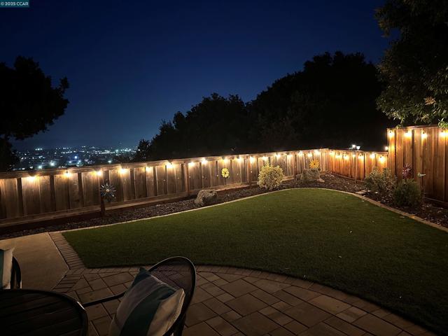 2132 Rock Pass Pl, Martinez CA: https://media.crmls.org/mediaz/61de6575-0de3-4be1-8070-0e71855bafea.jpg