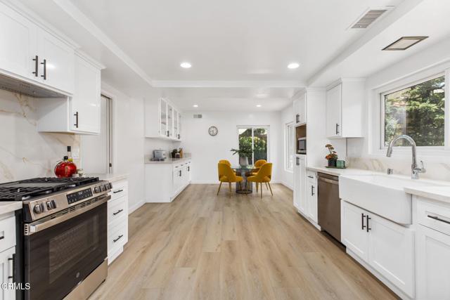 709 Wilson Court, Burbank CA: https://media.crmls.org/mediaz/61de7923-1c5d-4836-b573-e1ede6fc63e9.jpg