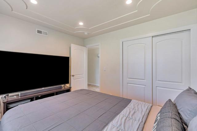 342 Swaps Drive, San Jose CA: https://media.crmls.org/mediaz/61dffad6-7cff-409a-b08c-bb3420d606ad.jpg