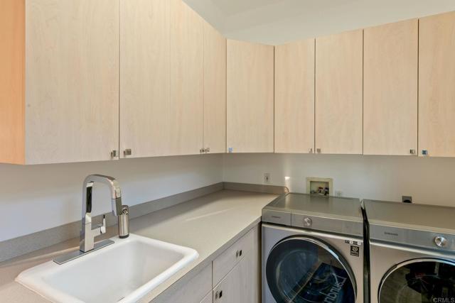 30330 Via Maria Elena, Bonsall CA: https://media.crmls.org/mediaz/61e05b8d-ffd2-4d18-bbde-0ce2c4b86c28.jpg
