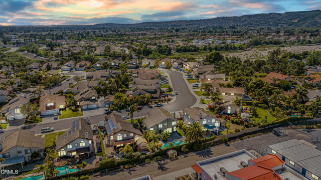1449 La Culebra Circle, Camarillo CA: https://media.crmls.org/mediaz/61e1b144-4365-4927-8acf-37ca225df096.jpg