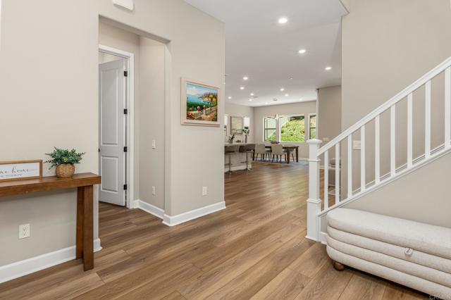 Detail Gallery Image 5 of 44 For 675 Westbrook Loop, San Marcos,  CA 92078 - 5 Beds | 4/1 Baths