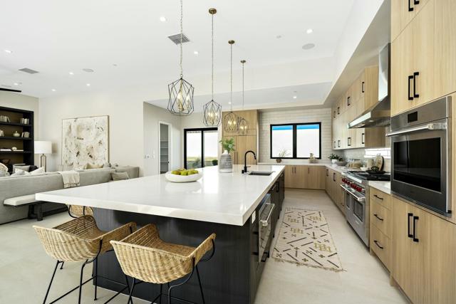 79242 Tom Fazio S Lane, La Quinta CA: https://media.crmls.org/mediaz/61e3a6b2-f619-49d4-bb2d-6c1fe4b52e42.jpg