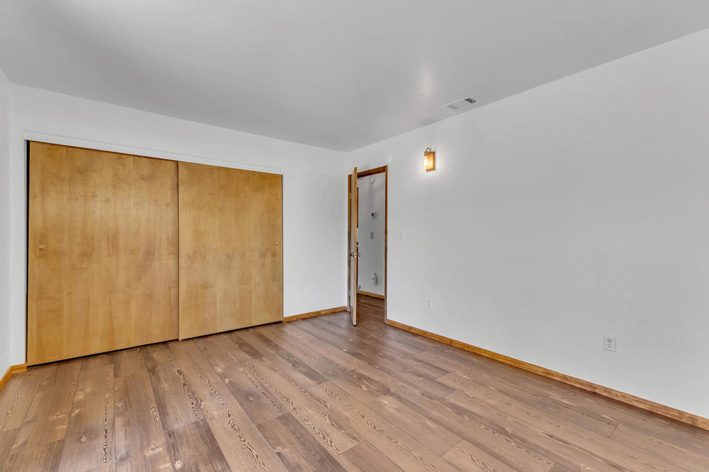 https://media.crmls.org/mediaz/61e3bfd3-b70d-4c7c-a5fd-d28b42221534.jpg?preset=X-Large