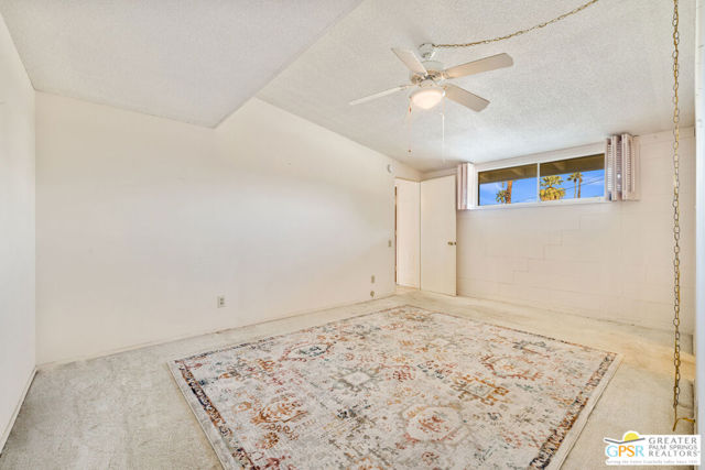 74127 Velardo Drive, Palm Desert CA: https://media.crmls.org/mediaz/61e47a23-8214-4097-8813-09f0c6ef54a0.jpg