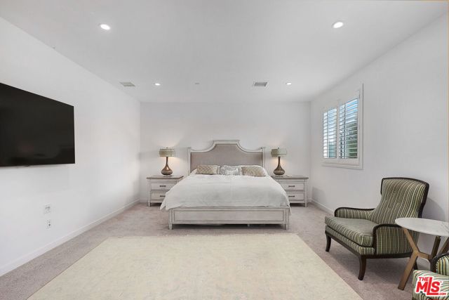 Image 22 of 39 For 17302 Lemay Street