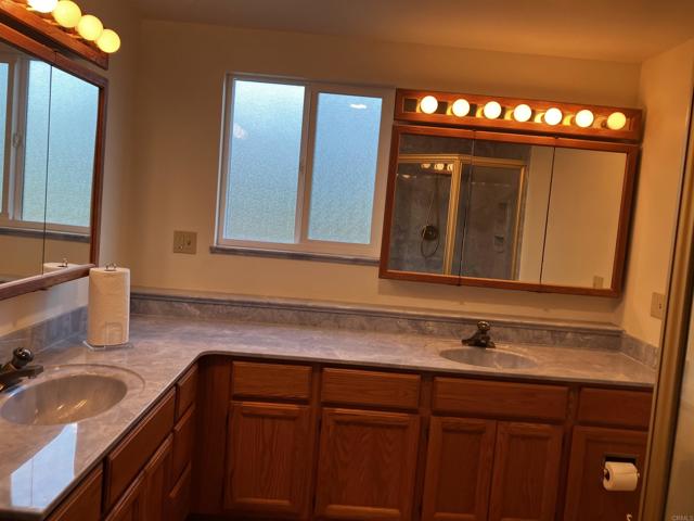 2626 Sunset, Escondido CA: https://media.crmls.org/mediaz/61e627ab-3092-4edd-9d59-0c35e28bffbc.jpg