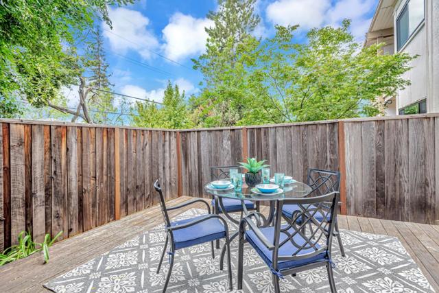 1294 Woodside Road, Redwood City CA: https://media.crmls.org/mediaz/61e65f1e-b090-4193-a0af-29ec4ac6b00a.jpg