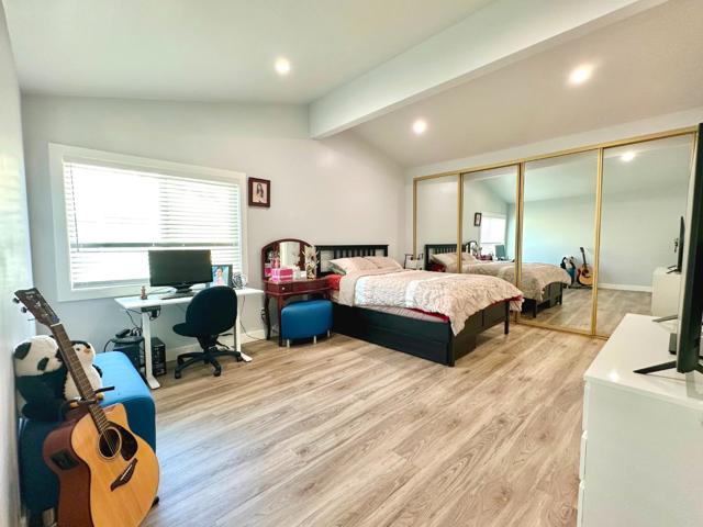 383 Chateau La Salle Drive, San Jose CA: https://media.crmls.org/mediaz/61e65f59-afd5-46bd-b6b0-fa4f8747f50e.jpg