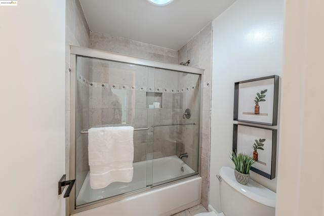 3354 S Francisco Way, Antioch CA: https://media.crmls.org/mediaz/61e6891f-1765-45c4-ae39-0558c34a36bb.jpg