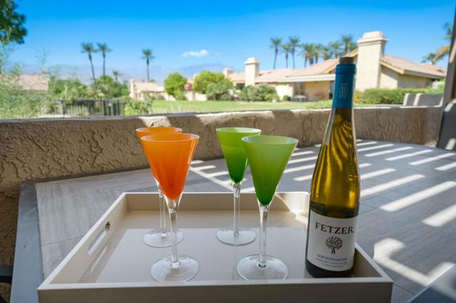 17 Margarita Road, Palm Desert CA: https://media.crmls.org/mediaz/61e6c8e3-b214-45c3-be46-0cdc41f83a91.jpg