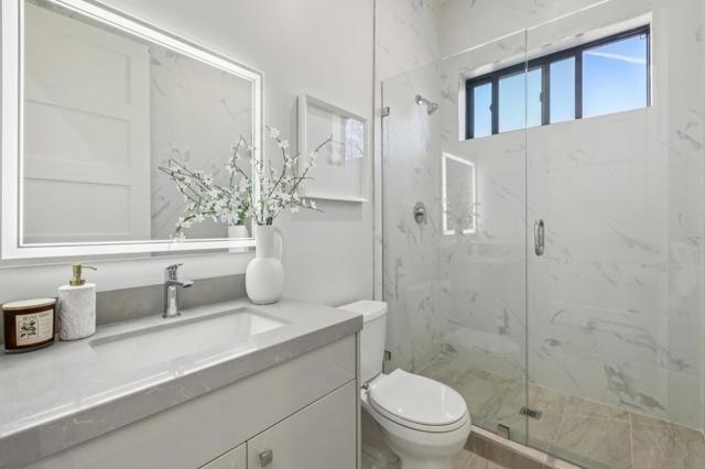 12584 Paseo Flores, Saratoga CA: https://media.crmls.org/mediaz/61e6e911-763c-4235-bb32-f3782add2872.jpg