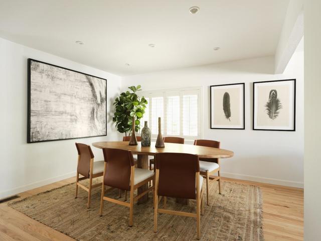 639 Palmer Lane, Menlo Park CA: https://media.crmls.org/mediaz/61e7732a-42b9-4cb5-b3c6-c0dcd2bf9064.jpg