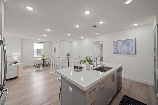 45099 Impress Common, Fremont CA: https://media.crmls.org/mediaz/61e7c178-275e-4f08-acc2-7f524ed49669.jpg