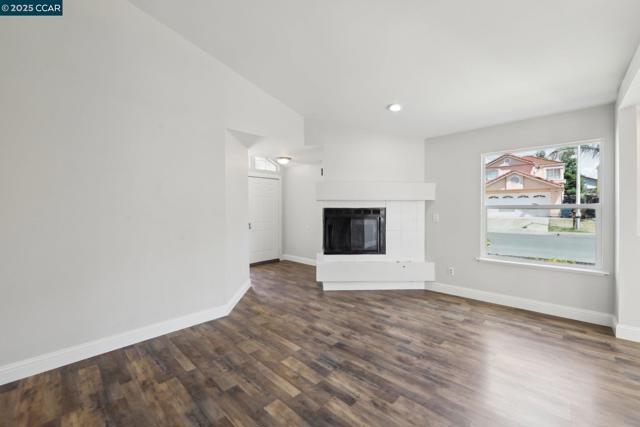 4464 Pampas Cir, Antioch CA: https://media.crmls.org/mediaz/61e80861-75fd-49d0-9bed-87b1e160bbd1.jpg