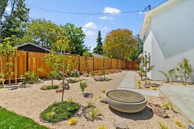 2330 Sierra Court, Palo Alto CA: https://media.crmls.org/mediaz/61e86a5b-49f0-4faa-9825-b819b586b7d2.jpg