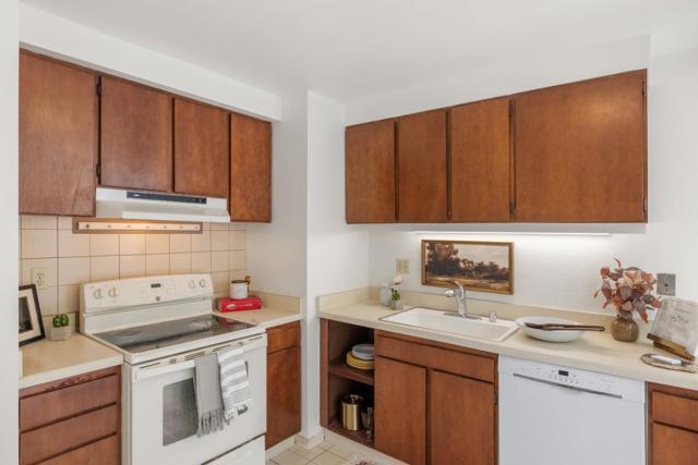 3600 High Meadow Drive, Carmel CA: https://media.crmls.org/mediaz/61e87235-ac93-4b2c-a064-97d6a075a9d6.jpg