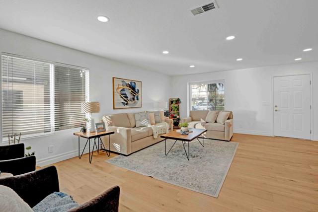 2425 Glenview Drive, Hollister CA: https://media.crmls.org/mediaz/61ea6aeb-8dbf-4800-aaba-fd3aa8cb242c.jpg