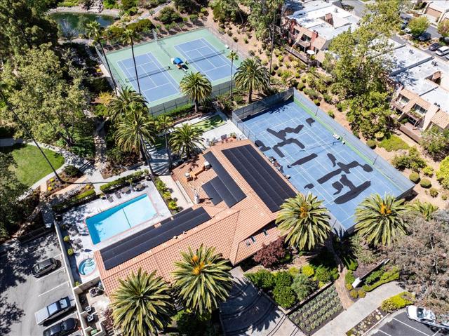 116 Calle Nivel, Los Gatos CA: https://media.crmls.org/mediaz/61eaae34-6223-41c2-8cc4-5d3d39152004.jpg