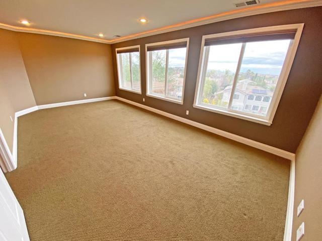 6279 Skywalker Drive, San Jose CA: https://media.crmls.org/mediaz/61eade63-3e58-4479-ace3-76c737aaa5ef.jpg