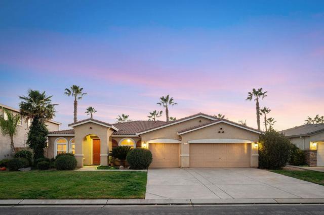 11447 Mirage Drive, Chowchilla CA: https://media.crmls.org/mediaz/61eb101e-c3e8-4fd9-a078-e40c7e4fb1c1.jpg