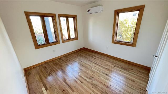 366 Palm Ave, Chula Vista CA: https://media.crmls.org/mediaz/61ebb2a5-e901-4fc5-ba88-34396ae4d9cc.jpg
