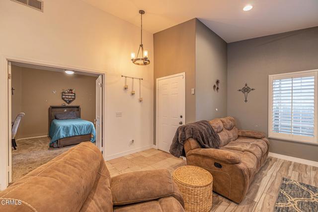 Detail Gallery Image 10 of 64 For 4625 Cinnabar Ave, Palmdale,  CA 93551 - 4 Beds | 2 Baths