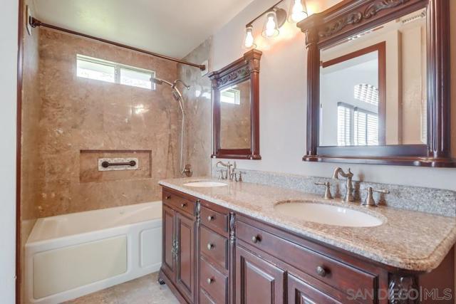 1270 El Cortez Ct, Chula Vista CA: https://media.crmls.org/mediaz/61ece9ec-892d-45af-9c75-ff7106d51ff4.jpg