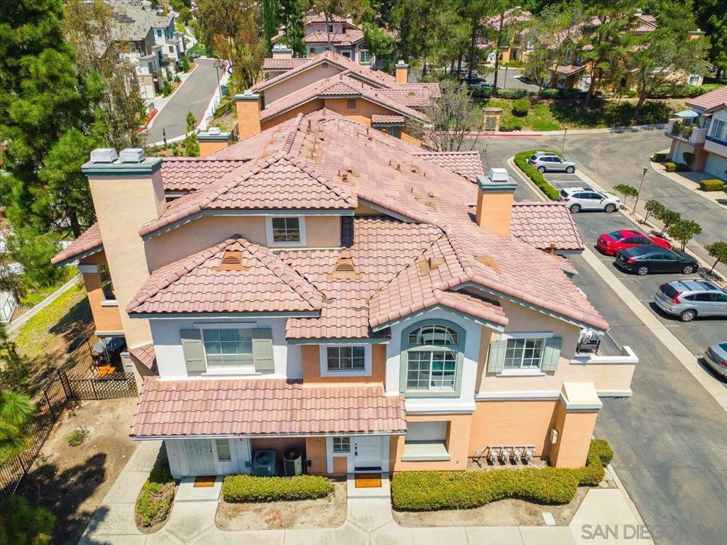 11985 Tivoli Park Row - photo 2