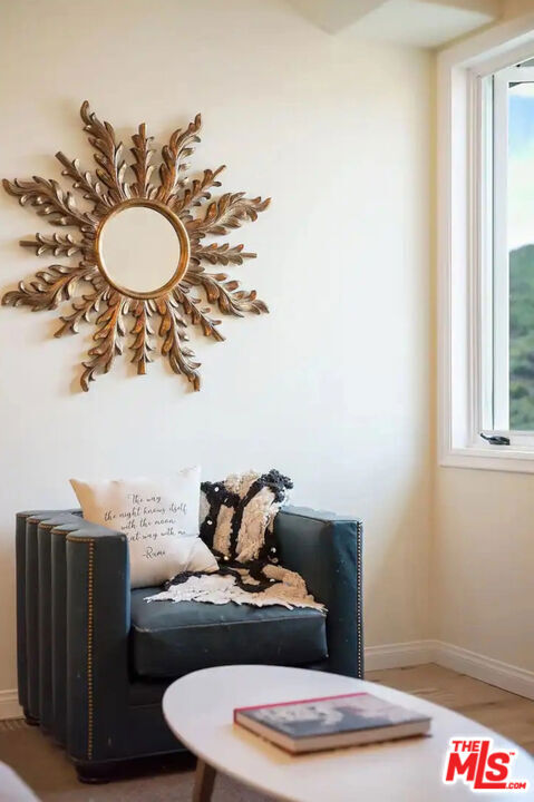 2373 Tuna Canyon Road, Topanga CA: https://media.crmls.org/mediaz/61ed81a3-b5a9-4e2a-aef5-cb4b93d99373.jpg