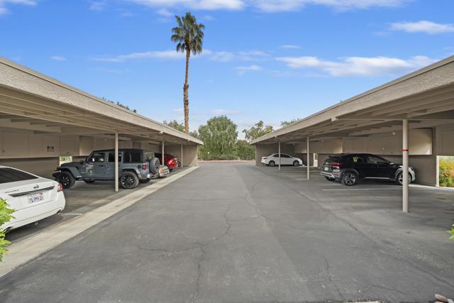 71861 Eleanora Lane, Rancho Mirage CA: https://media.crmls.org/mediaz/61edb1db-53af-4f66-b997-536dbdb721c9.jpg