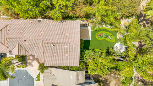 5503 Verona Ct  -  HsHProd-2