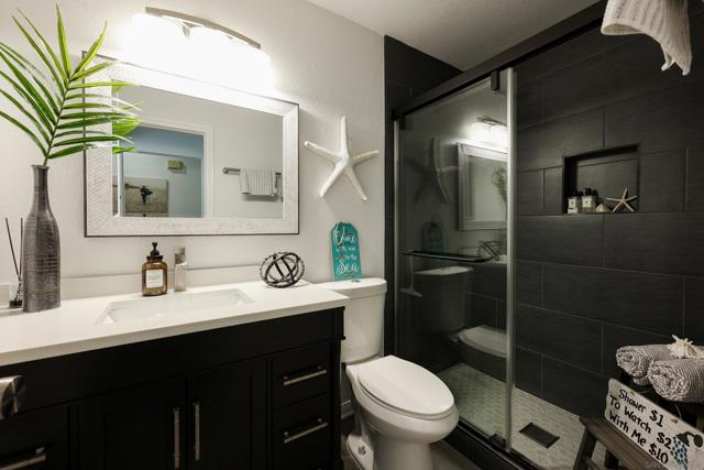 11370 Camino Playa Cancun, San Diego CA: https://media.crmls.org/mediaz/61ee4121-f7af-4f18-b4cb-03cc0d0a5a66.jpg