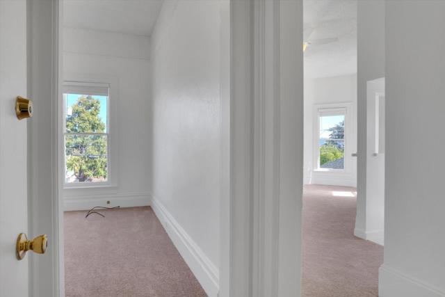 2310 Pacific Avenue, Alameda CA: https://media.crmls.org/mediaz/61ee5ef3-7f55-4a86-8764-cbd18507cb9b.jpg