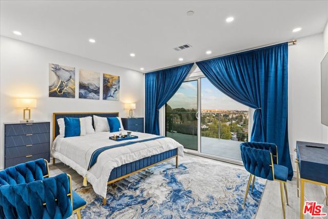 8600 Farralone Avenue, West Hills CA: https://media.crmls.org/mediaz/61ee9106-9c6c-4e0f-b483-163c37588ae0.jpg
