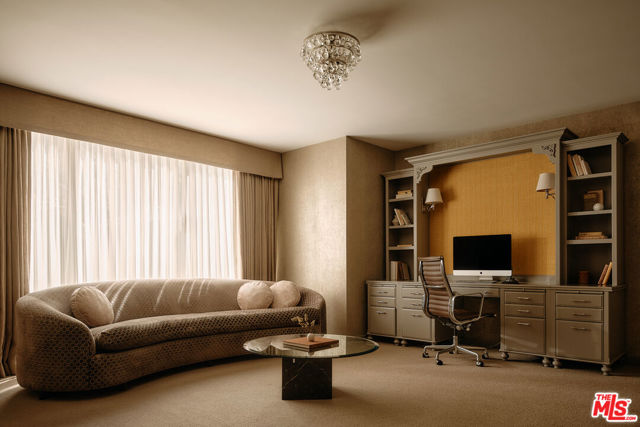 1117 N Beverly Drive, Beverly Hills CA: https://media.crmls.org/mediaz/61eed6db-fad8-4903-bc3a-eb29d1706639.jpg